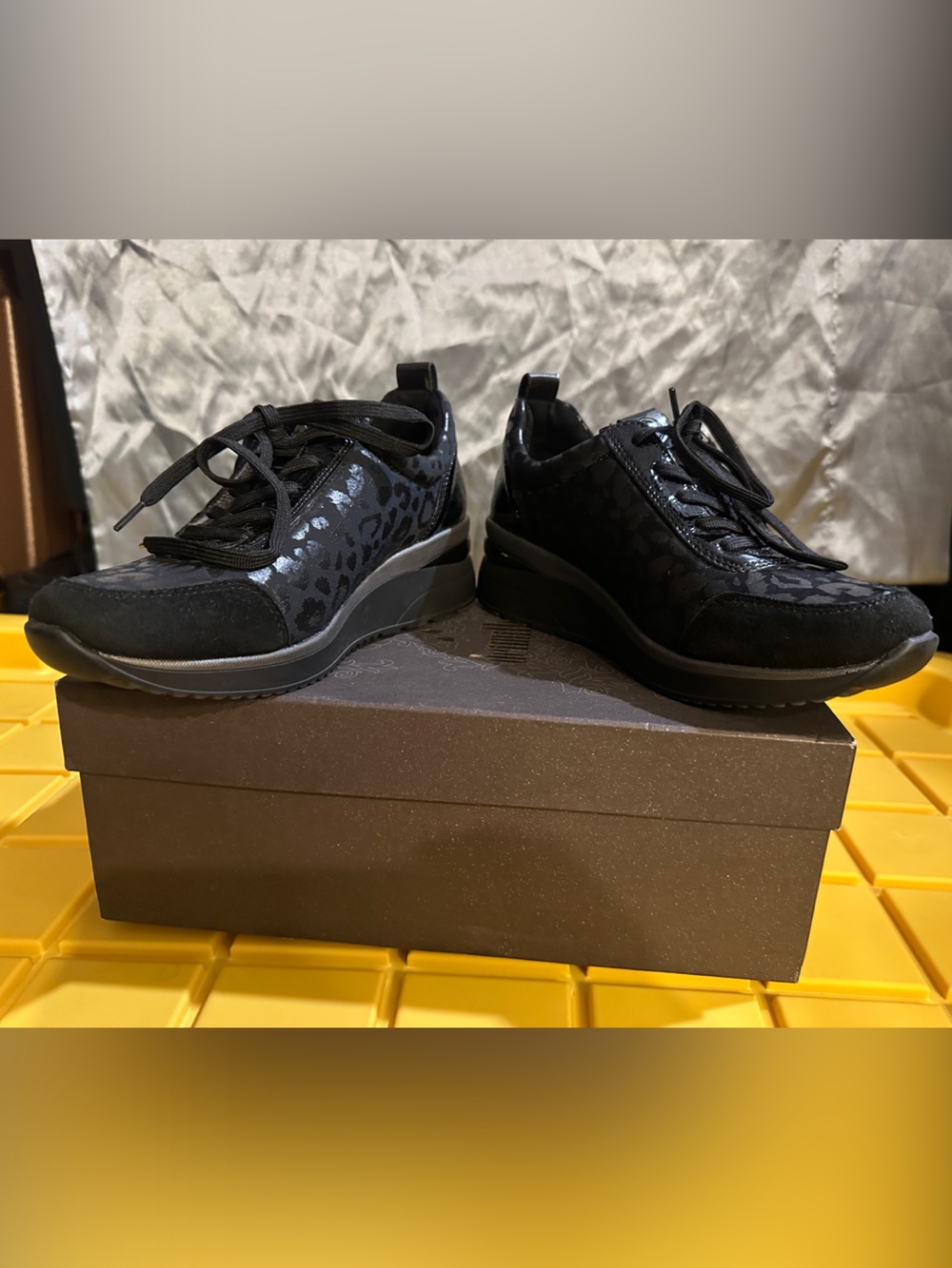 Remonte Black Leopard-Print Athletic Sneakers